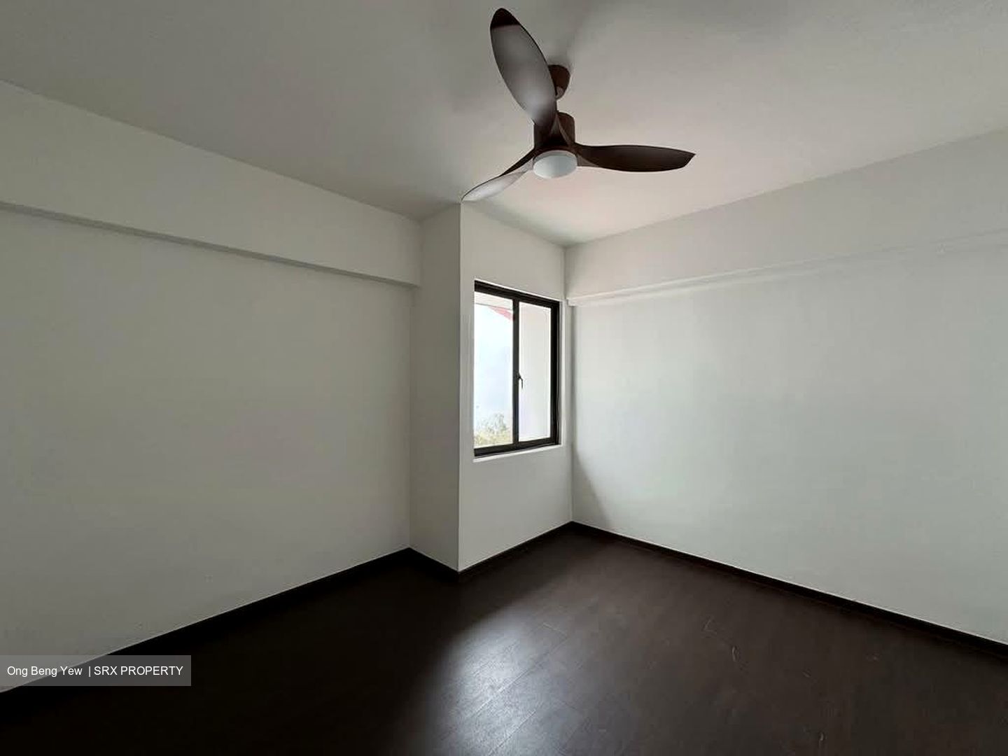 Angklong Lane (D20), Terrace #560007131
